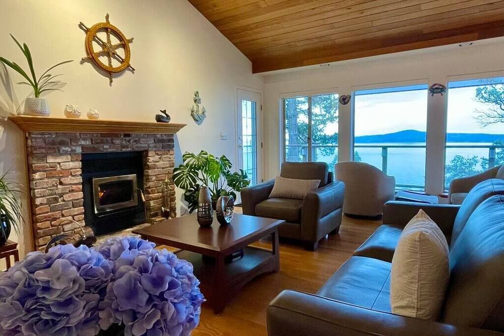 Photo of Others in Pender Island
