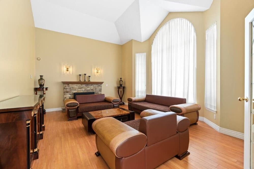 Photo of Livingroom in Richmond
