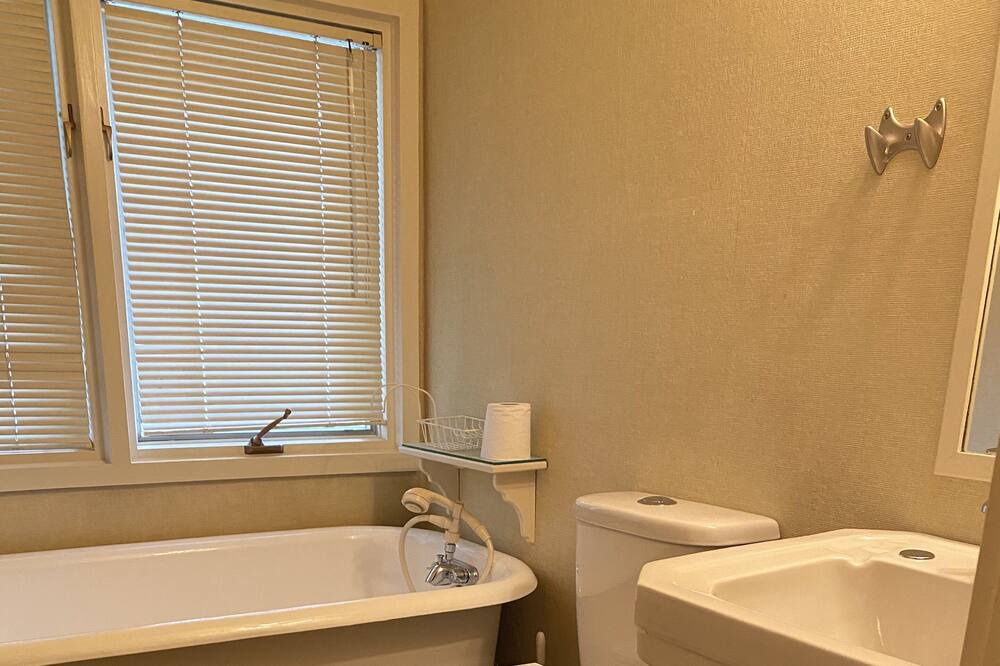 Photo of Bathroom in City Centre
