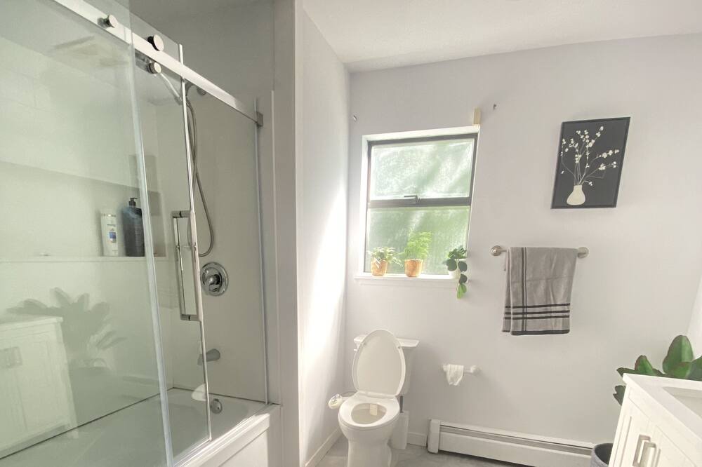 Photo of Bathroom in Abbotsford