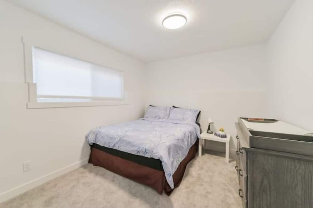 Photo of Bedroom in Shaganappi