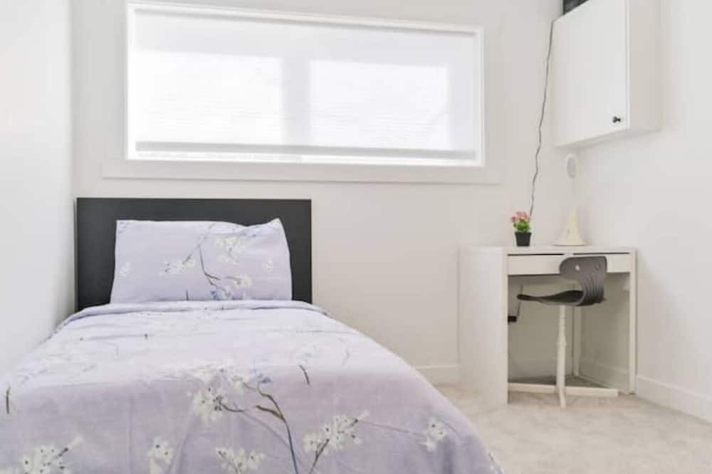 Photo of Bedroom in Shaganappi