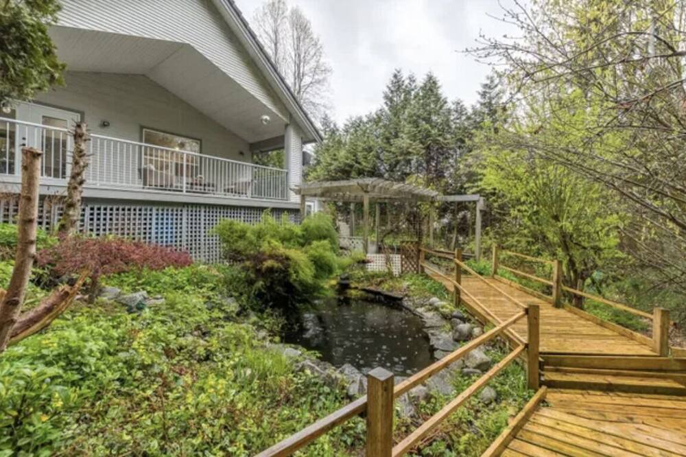Photo of Outdoor in Maple Ridge