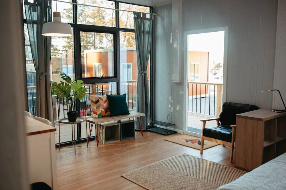 Photo of Livingroom in Sliammon