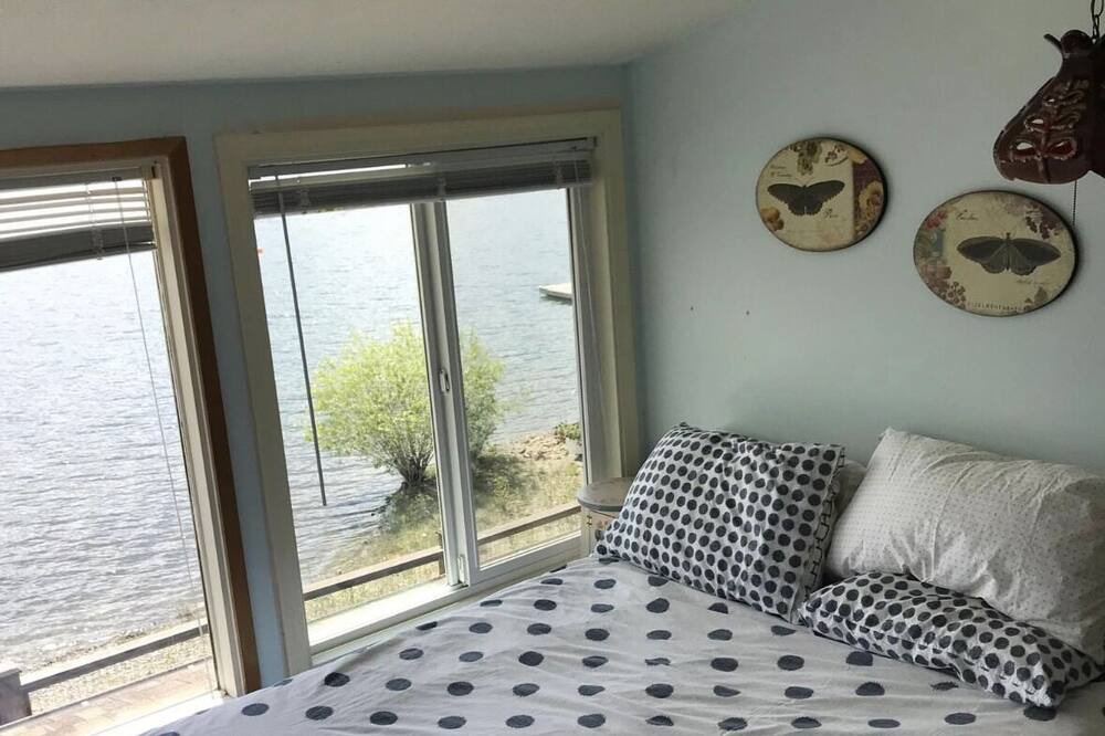 Photo of Bedroom in Chase