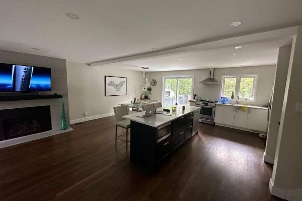 Photo of Kitchen in Beaconsfield