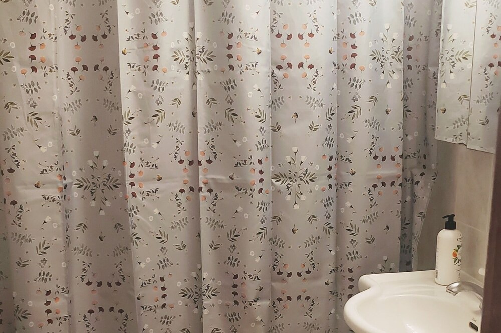 Photo of Bathroom in Ahuntsic
