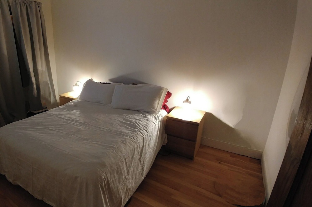 Photo of Bedroom in Ahuntsic