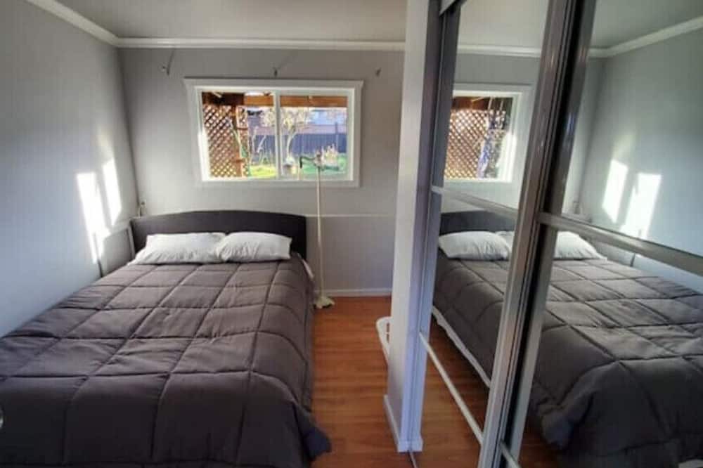 Photo of Bedroom in Crofton