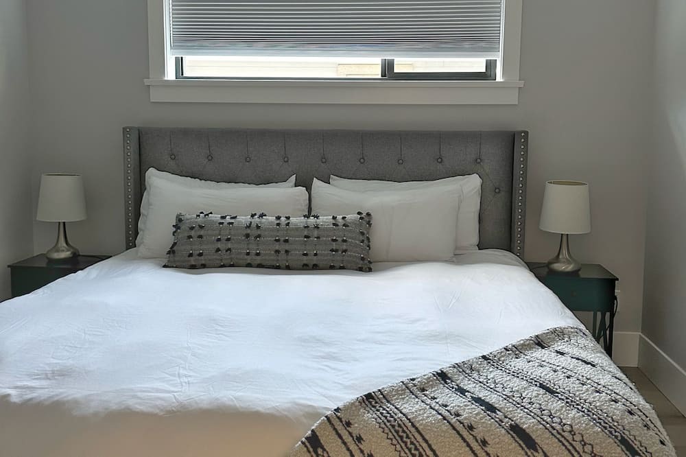 Photo of Bedroom in Youbou