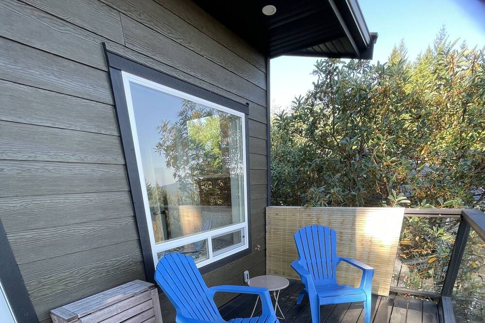 Photo of Patio Balcony in Salt Spring Island