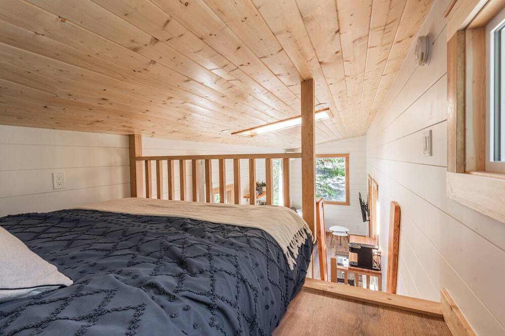 Photo of Bedroom in Duncan