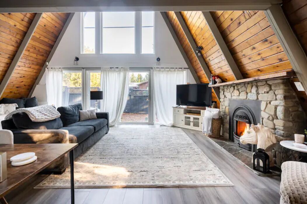 Photo of Livingroom in Shawnigan Lake