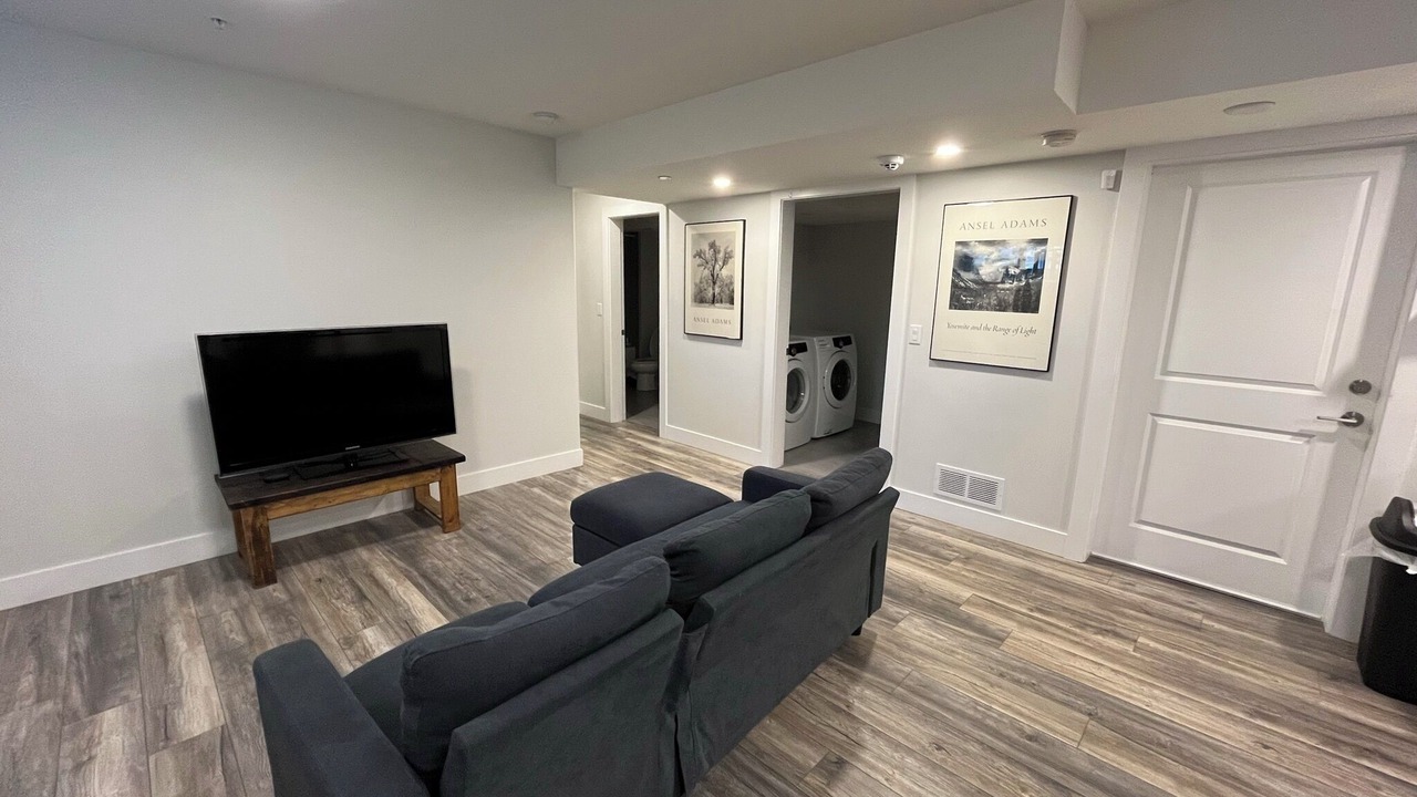 Photo of Livingroom in Maple Ridge