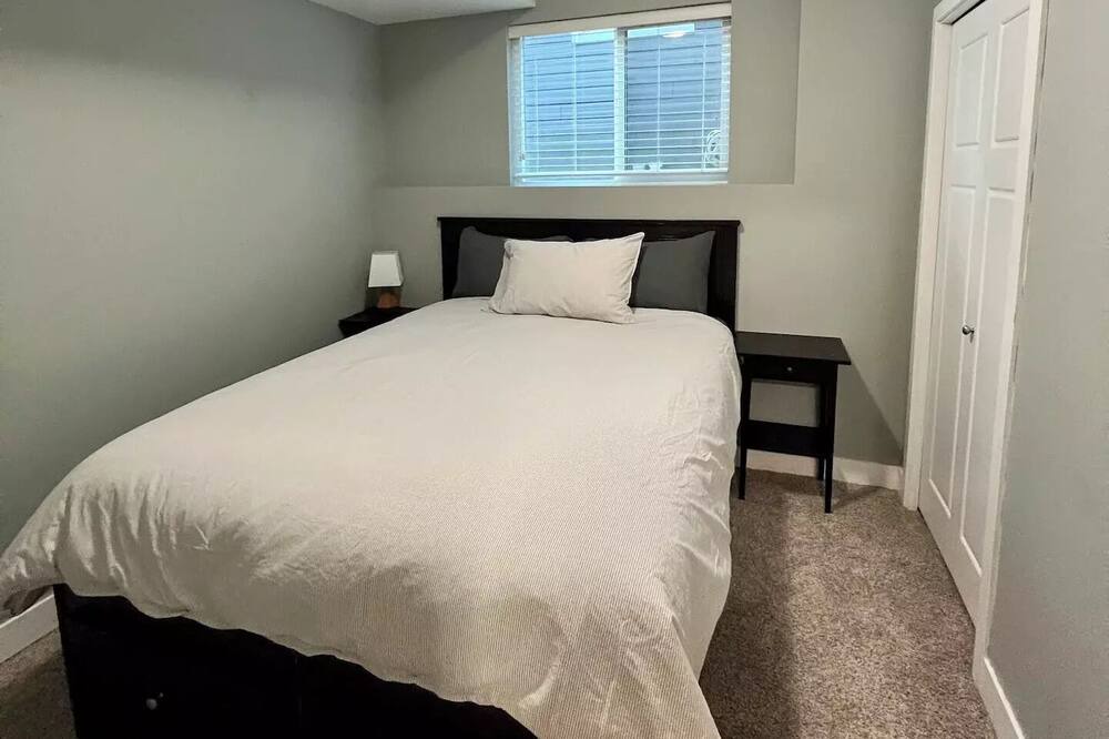 Photo of Bedroom in Eastern Hillsides