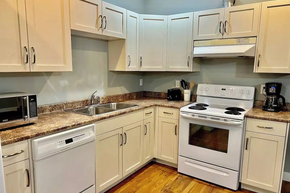 Photo of Kitchen in Eastern Hillsides