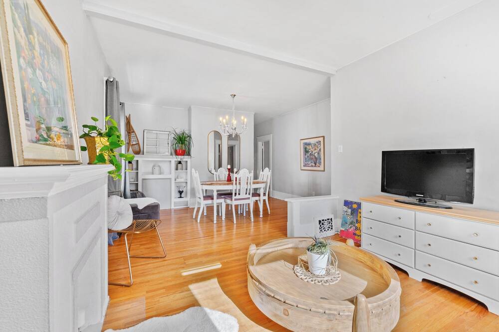 Photo of Livingroom in Sunnyside
