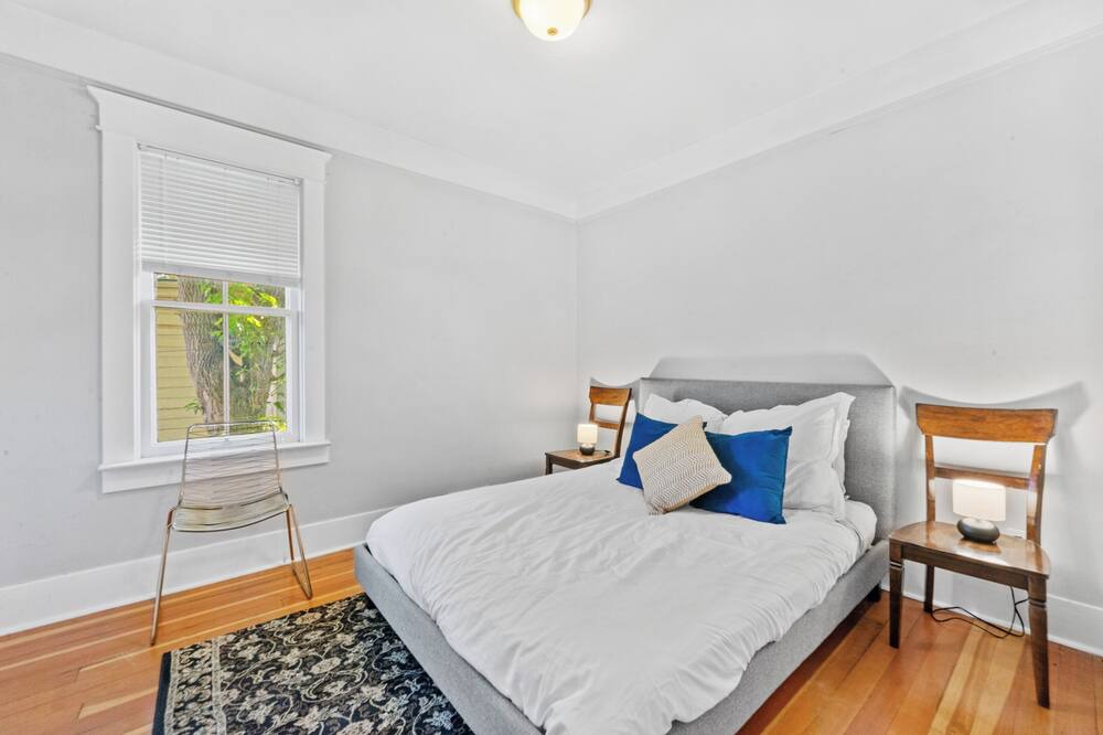 Photo of Bedroom in Sunnyside