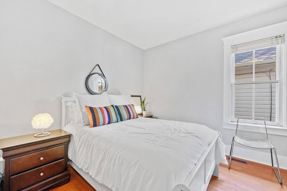 Photo of Bedroom in Sunnyside