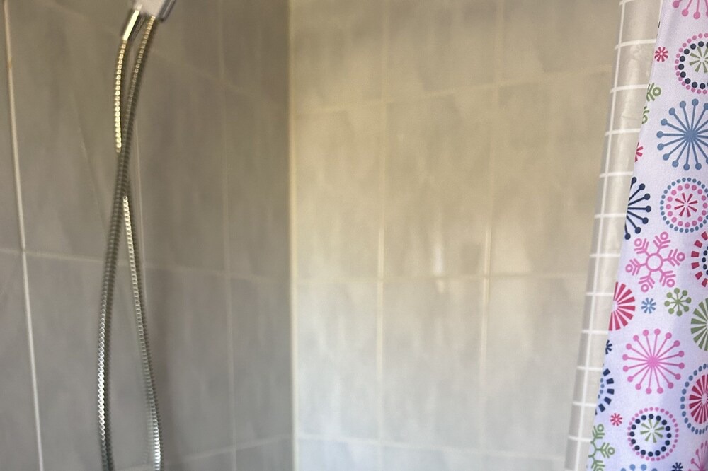 Photo of Bathroom in Downtown Niagara Falls