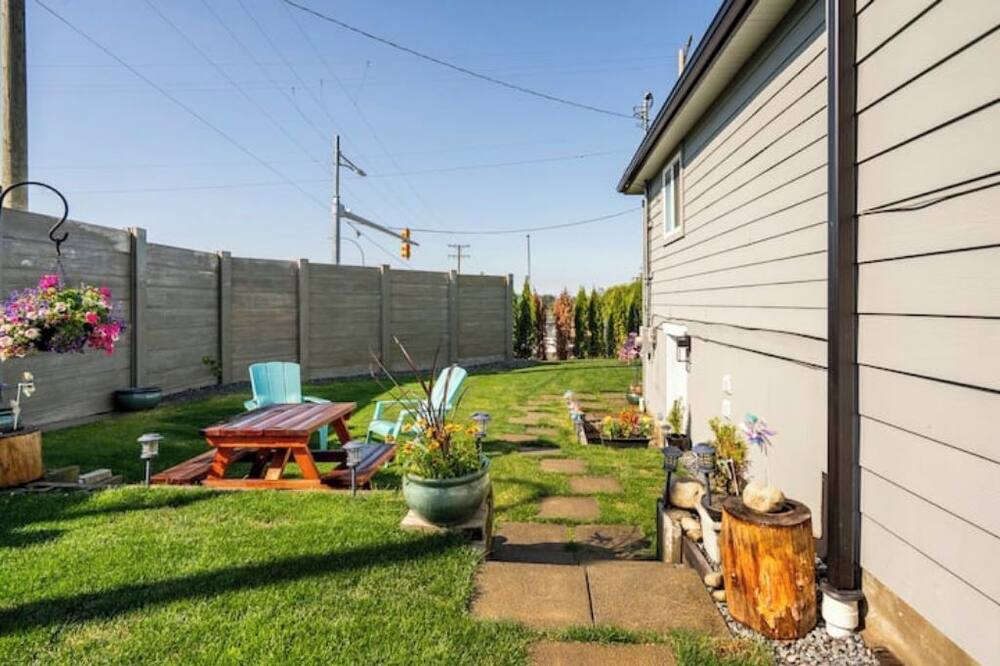 Photo of Outdoor in Saanich West