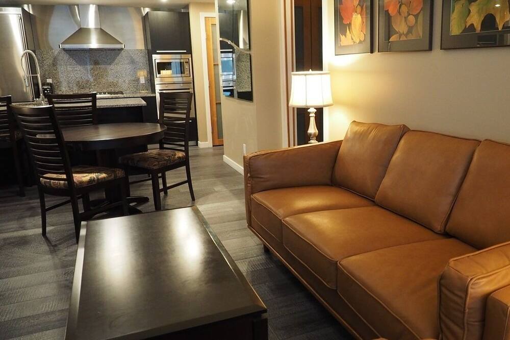 Photo of Livingroom in Inner Harbour