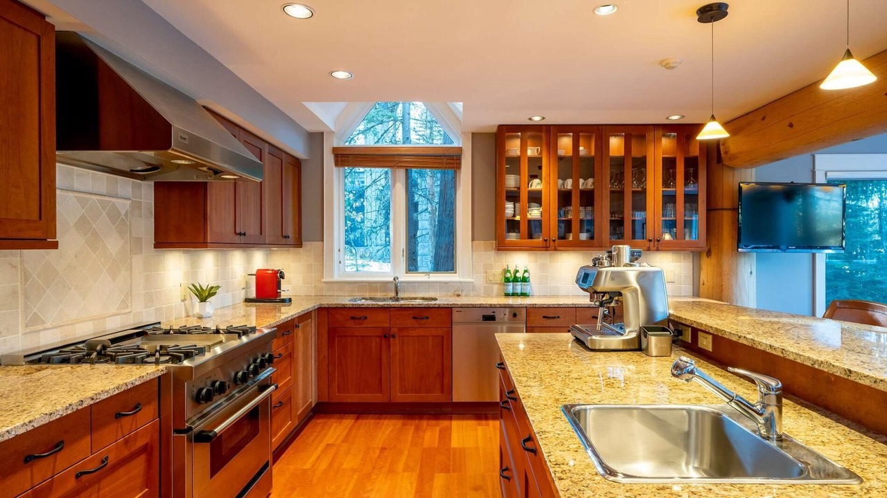 Photo of Kitchen in Upper Village