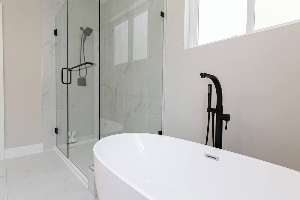 Photo of Bathroom in Lake Cowichan