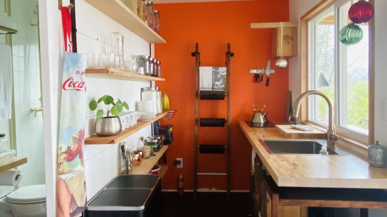 Photo of Kitchen in Shawnigan Lake