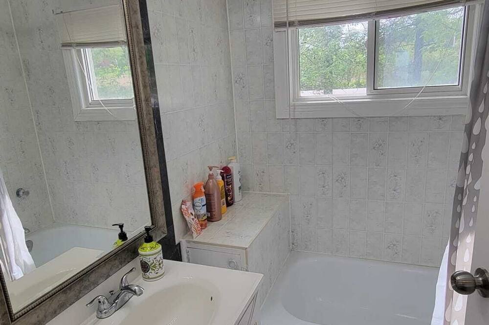 Photo of Bathroom in Kawartha Lakes