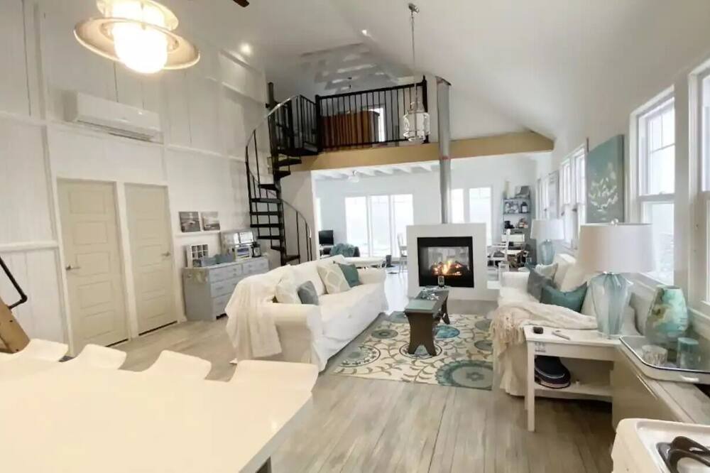 Photo of Livingroom in Selkirk