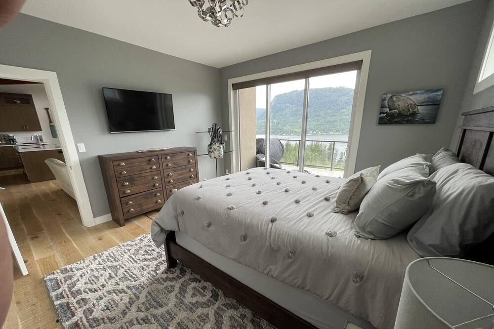 Photo of Bedroom in Sicamous