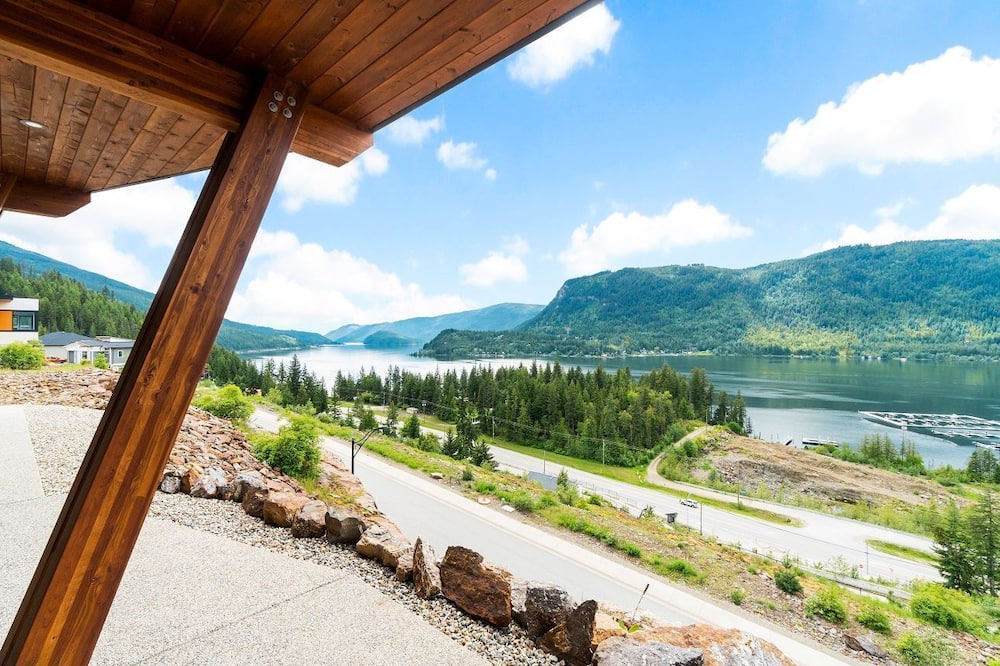 Photo of Others in Sicamous