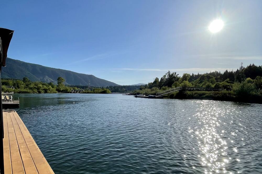 Photo of Outdoor in Lake Cowichan