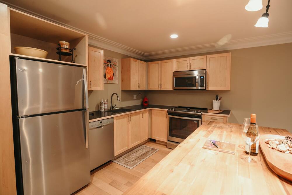 Photo of Kitchen in Cordova Bay