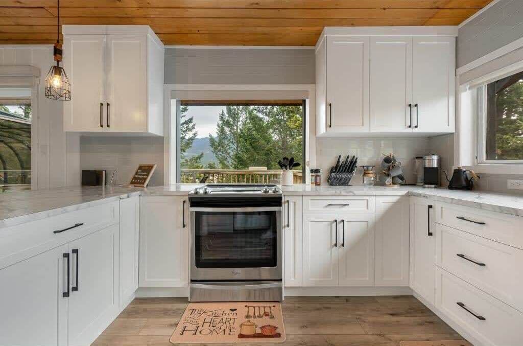 Photo of Kitchen in Invermere