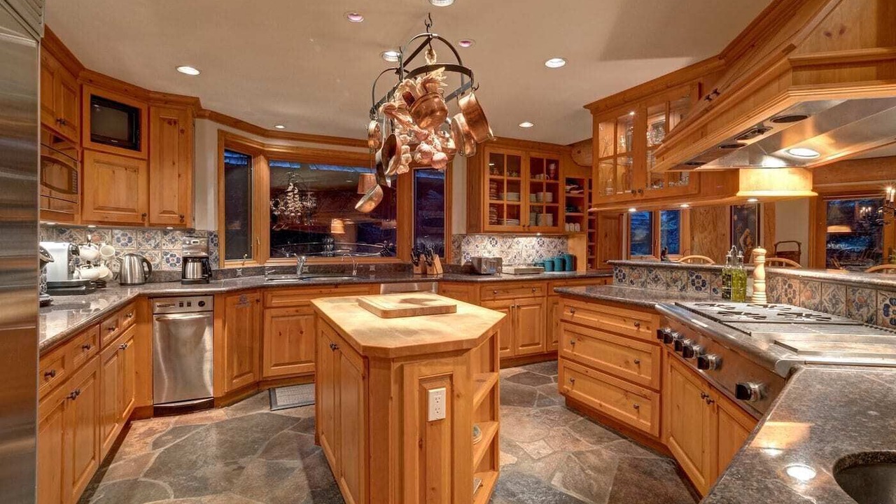 Photo of Kitchen in Blackcomb