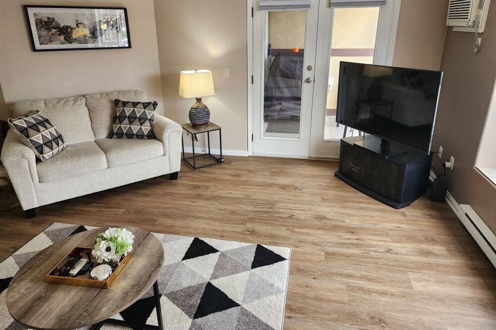 Photo of Livingroom in Okanagan-Similkameen