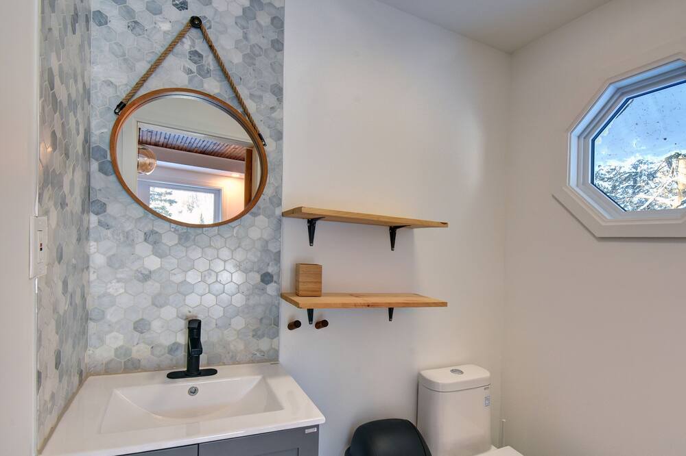 Photo of Bathroom in St-Adolphe-d'Howard