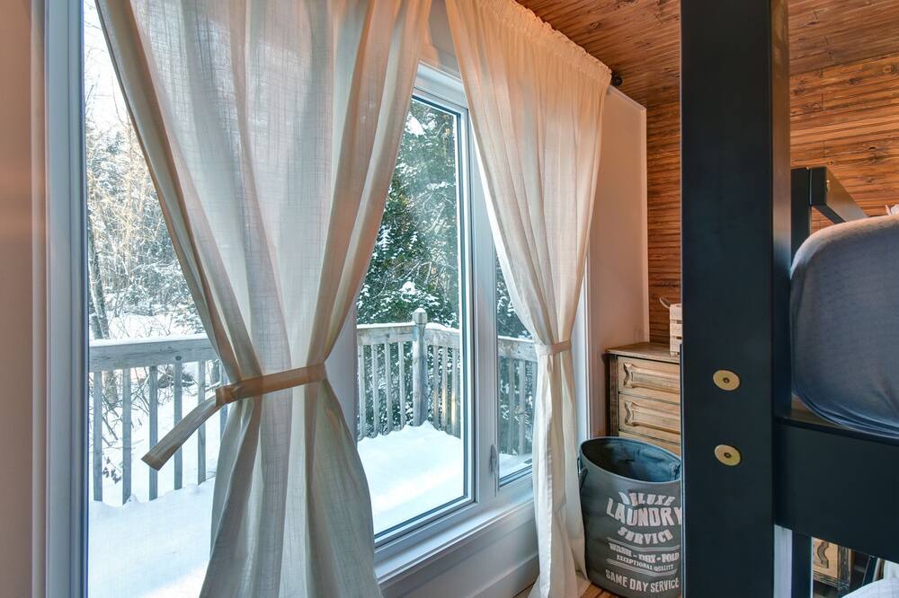Photo of Bedroom in St-Adolphe-d'Howard