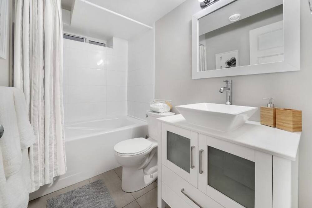Photo of Bathroom in Douglas