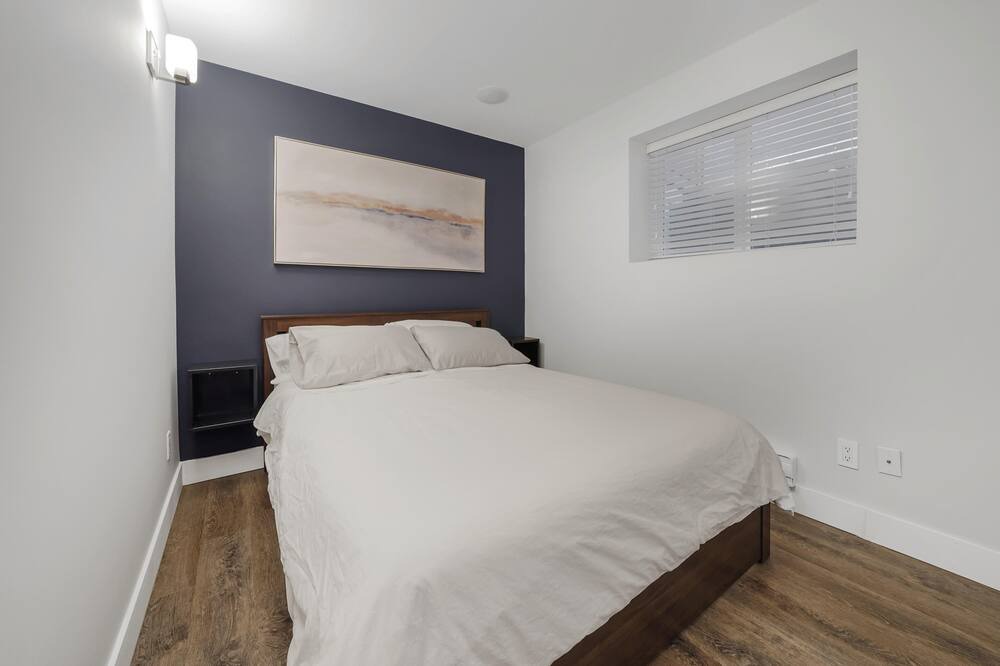 Photo of Bedroom in Douglas