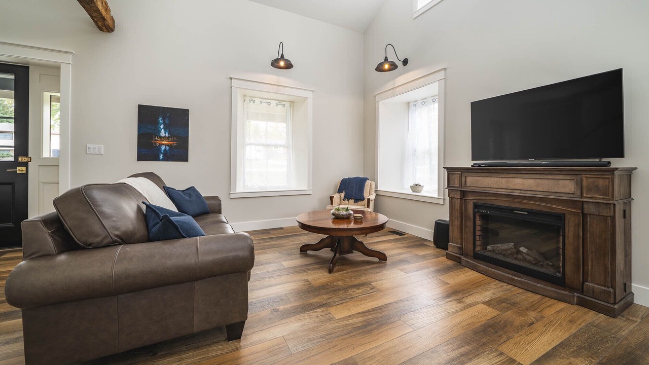 Photo of Livingroom in Cannifton