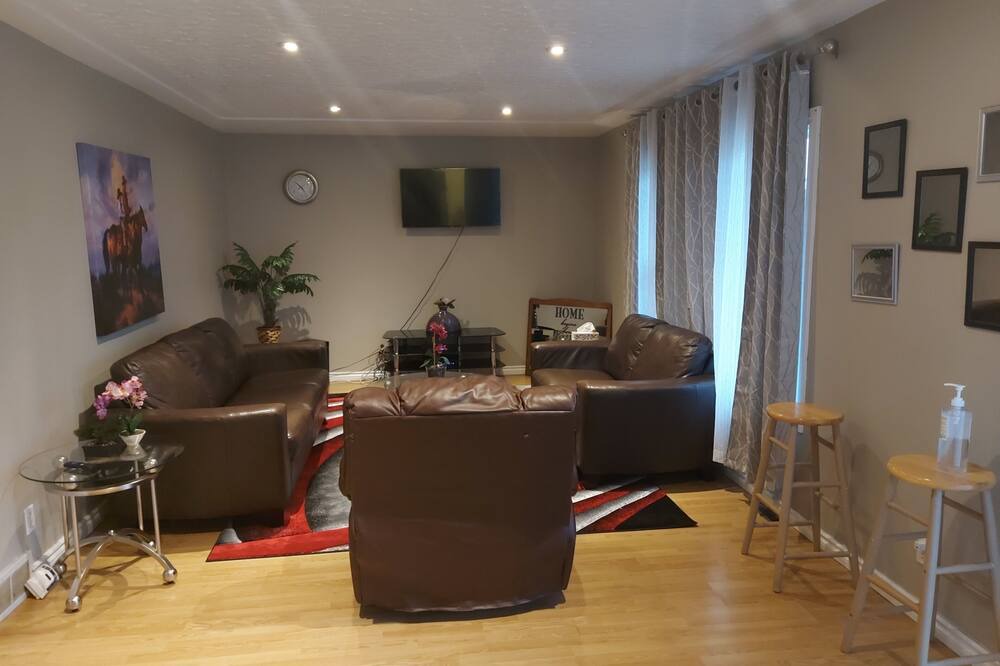 Photo of Livingroom in Grande Prairie