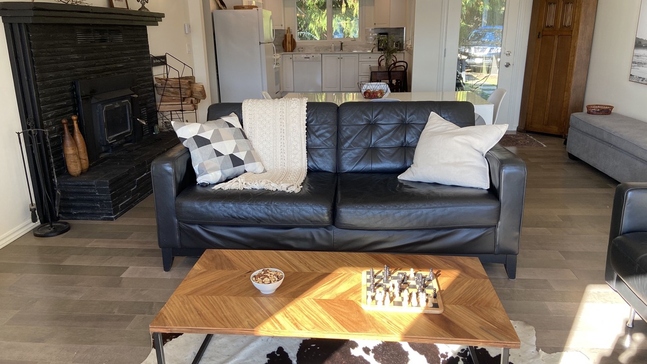 Photo of Livingroom in Sooke