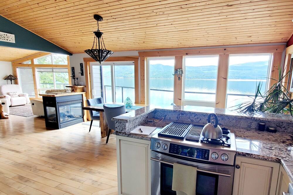Photo of Kitchen in Anglemont