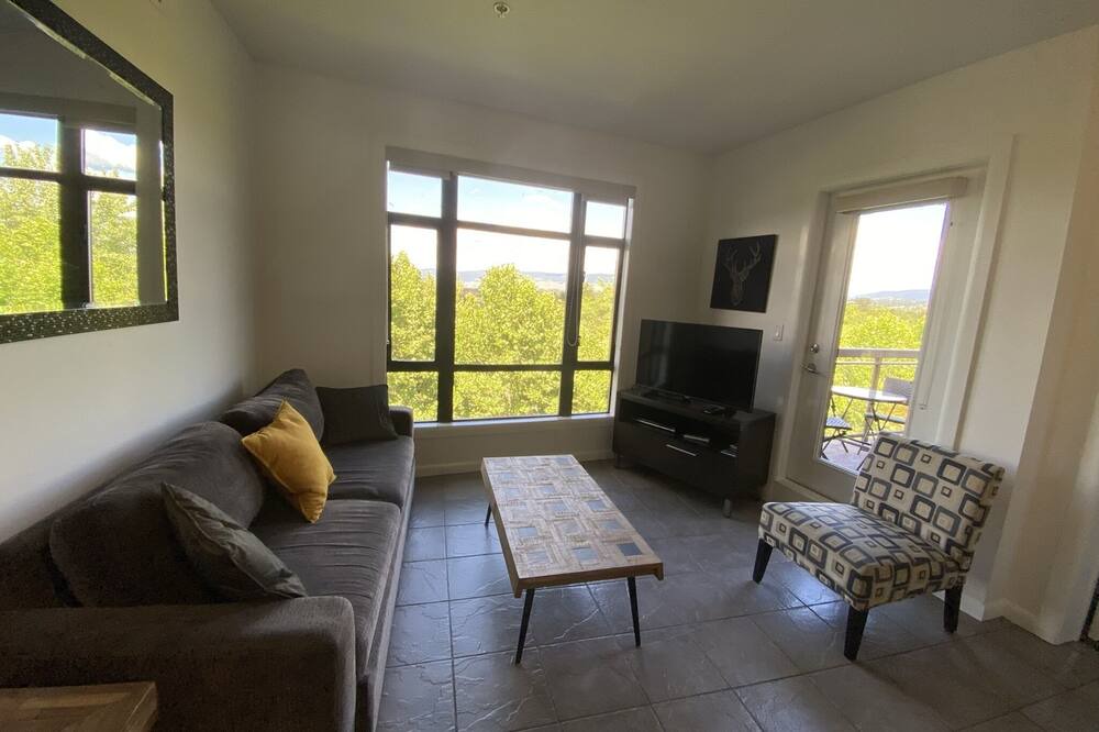 Photo of Livingroom in South Pandosy
