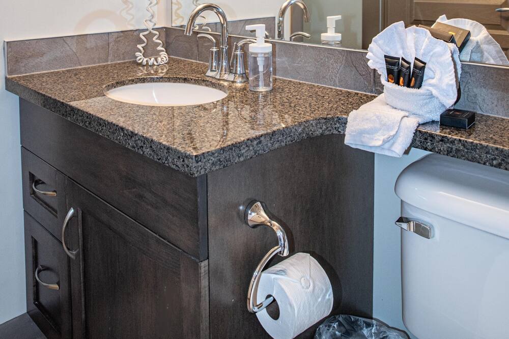 Photo of Bathroom in South Pandosy