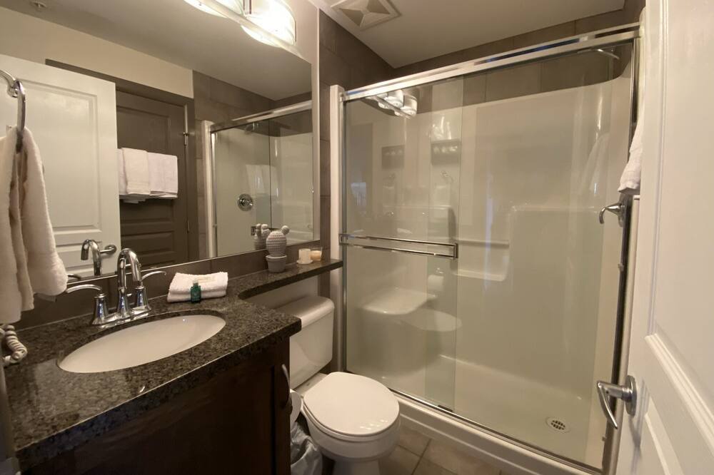 Photo of Bathroom in South Pandosy