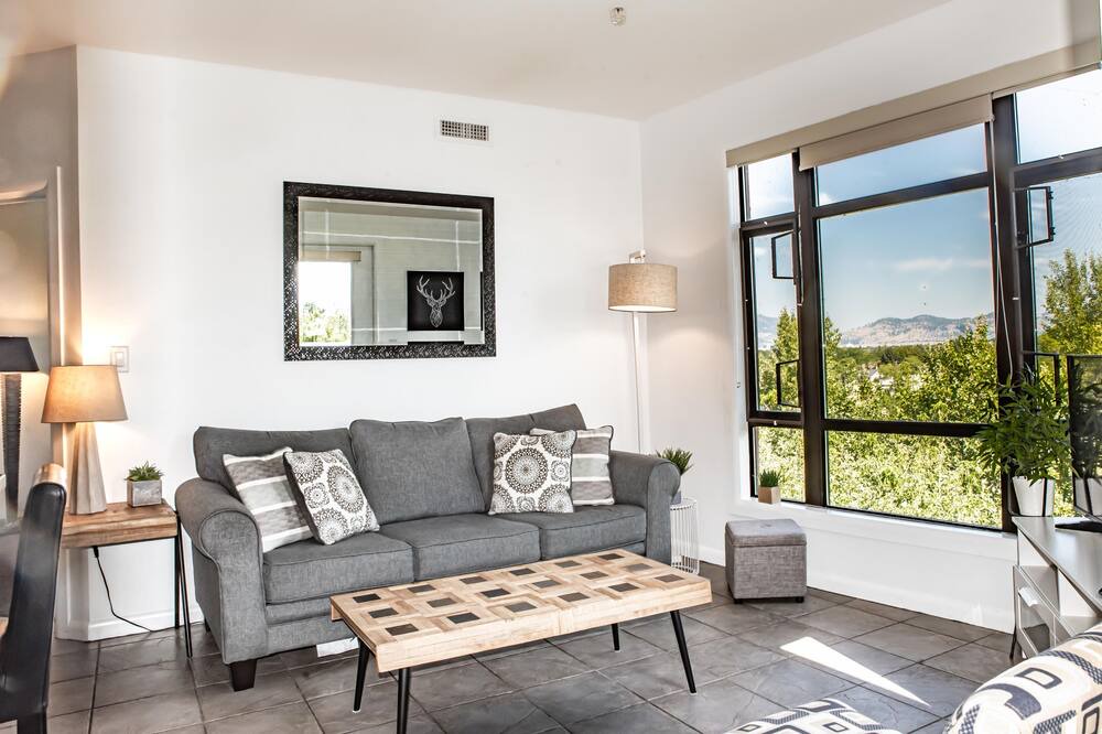 Photo of Bedroom in South Pandosy